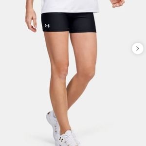 UNDER ARMOUR black gym shorts size L